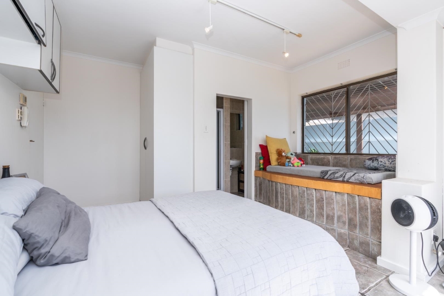 2 Bedroom Property for Sale in Woodstock Western Cape